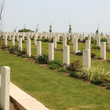 À Villers-Bretonneux, l'Aube de l'Anzac Day Rassemble les Cœurs en 2026