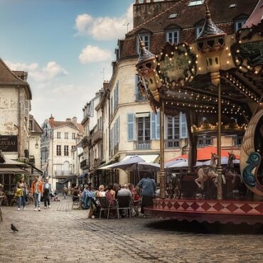 Évreux : Le supermarché Triangle ferme, la Madeleine réclame un commerce qui rassemble !