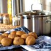 Poissy : 20 Tonnes de Patates Contre la Crise, un Coup de Pouce Géant en Yvelines !