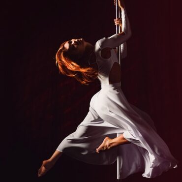 Bretagne : la pole dance, le sport qui casse les codes et les idées reçues !