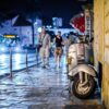 Narbonne : Rixe Violente en Centre-Ville, un Homme Blessé par Balle, les Fugitifs en Trottinette !