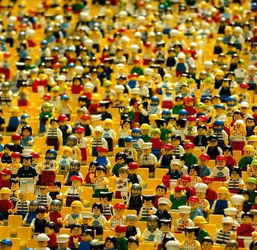 À Troyes, Claude Bazart a reconstruit la cathédrale en Lego pièce par pièce
