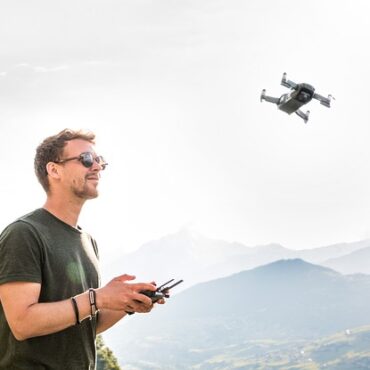 Grand Est : Accrochez-vous ! Les as du drone vous révèlent leurs secrets dans 'Fly or Die' !