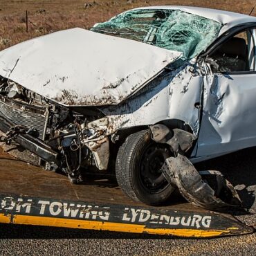 Mésigny : un adolescent de 17 ans perd la vie dans une collision avec un car de ligne