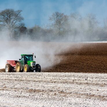 Grand Est : la facture des engrais explose, nos agriculteurs sous pression !