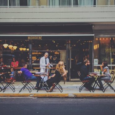 Nouvelle-Aquitaine : L'Addition Salée des Restaurateurs Face à la Baisse de Fréquentation
