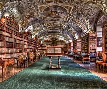 Un Secret Royal Bien Gardé en Dordogne : Les Livres de Marie-Antoinette à Périgueux !