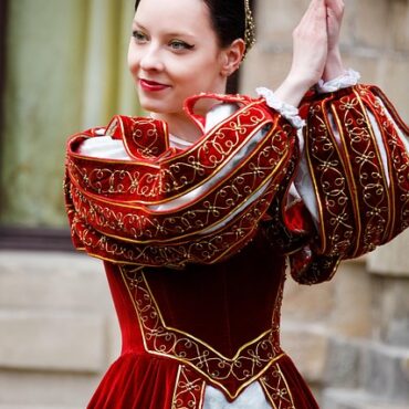 Paris : Voyagez dans le temps... en costumes d'époque !