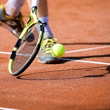 Roland-Garros : Mireille, 80 printemps, réalise son rêve sur la terre battue !