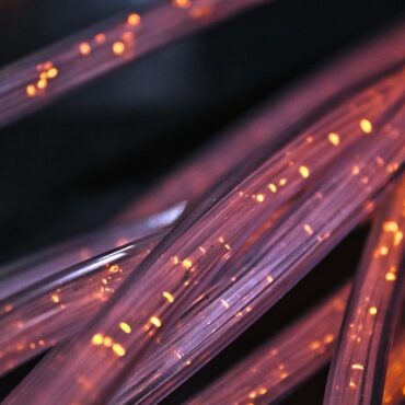 Sous nos côtes bretonnes, l'invisible autoroute de l'internet mondial !