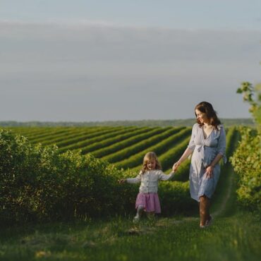 Adieu la ville, bonjour le 43 : l'agence qui repeuple la Haute-Loire
