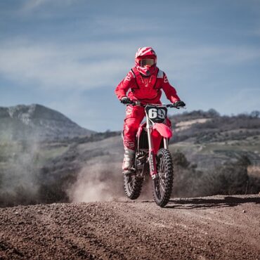 Cassel se prépare pour un Motocross d'anthologie : la 40e édition arrive !
