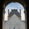Casse du Louvre : des « amateurs » derrière le coup du siècle ? L&rsquo;enquête révèle tout !