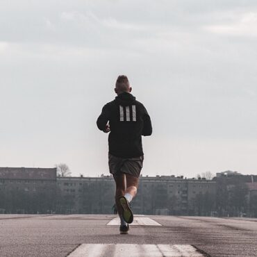 Drame à la Pyrénéenne : un coureur s'effondre en plein Paris 20e