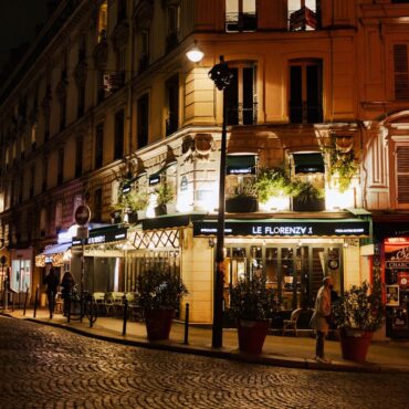 Elne : Terrasses à 23h, la polémique fait du bruit !