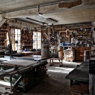 Saga familiale à Acquigny : trois générations de charpentiers et un titre de maître artisan