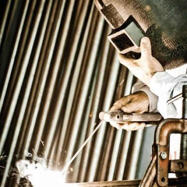 Chalumeau en main : En Limousin, la chaudronnerie forge les emplois de demain !