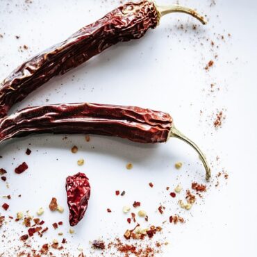 🌶️🥂 Choc des saveurs à Reims : Le piment des stars et le gin champion du monde se rencontrent !