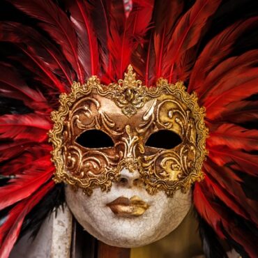 Chanaz sous le masque : quand Venise ensorcelle la Savoie !