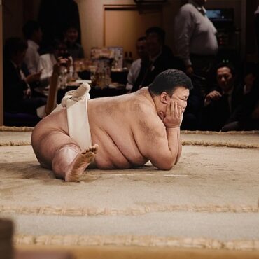Bercy en folie : le grand tournoi de sumo a captivé Paris !