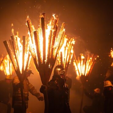 Choc à Mont-Saint-Aignan : Le bûcher de la discorde enflamme les esprits !