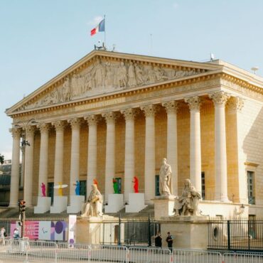 Mort de Lyhanna : Paris tape du poing sur la table et exige une loi d'urgence contre les violences sexuelles