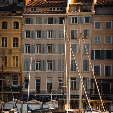 Aix-Marseille : Le Préfet face au casse-tête budgétaire, les élus réclament du changement !