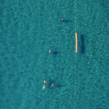Côte d'Azur : où peut-on se baigner les yeux fermés cet été ?