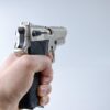 Oise : un vaste trafic d&rsquo;armes de guerre démantelé, un policier écroué