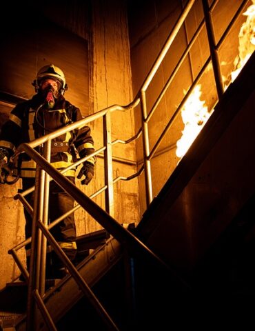 Fécamp : un violent incendie ravage l'ancienne école du Ramponneau