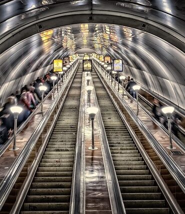 Châtelet : un tapis roulant remis en marche après dix mois d'arrêt