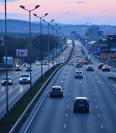 Gironde : évacuations massives et perturbations sur l'A63