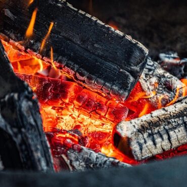 Gironde : une habitation réduite en cendres après l'incendie du Porge