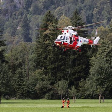 Guillaumes : un jeune cycliste frôle la mort après une chute vertigineuse de 20 mètres