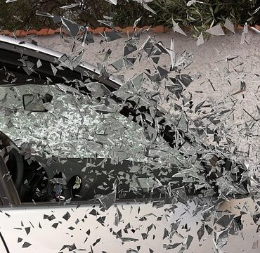 Petit-Quevilly : une voiture prise pour cible par des projectiles sur la Sud 3