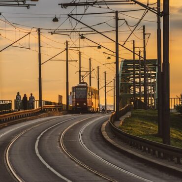 Bordeaux : retour des trams sur le pont de pierre ce samedi