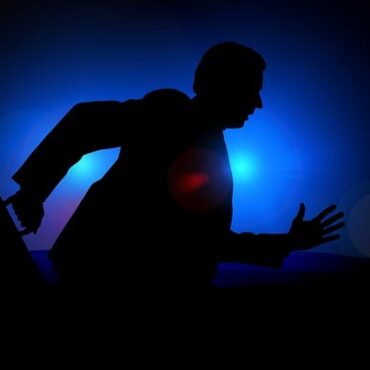 Braquage à Vallauris : un suspect neutralisé et une traque en cours