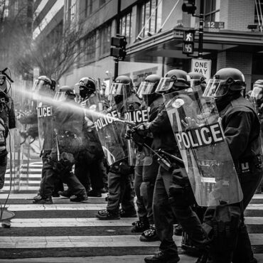 Nantes : neuf interpellations lors d'une manifestation non autorisée