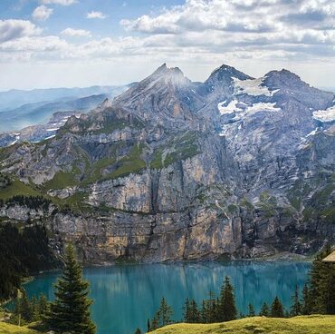 Pyrénées : la baignade interdite dans plusieurs lacs d'altitude