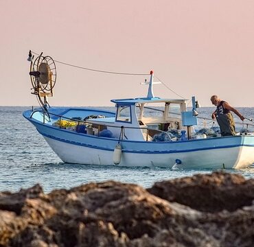 La Ciotat : un voilier immobilisé sur le littoral depuis plusieurs semaines