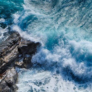 Alerte aux vagues de submersion sur le littoral sud et ouest