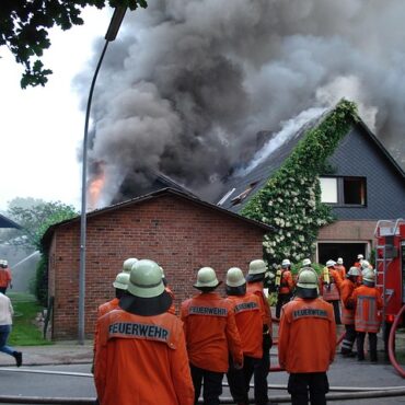 Sarthe : une maison en feu à Beaumont-Pied-de-Bœuf
