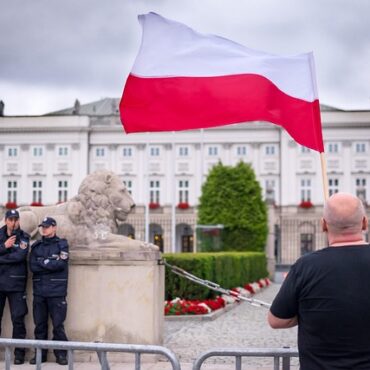 Pologne : alerte au sommet après des menaces contre le gouvernement