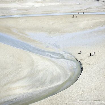 Mystérieuse découverte de restes humains dans la baie du Mont-Saint-Michel